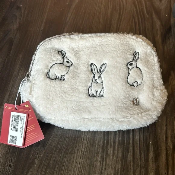 NWT NEVER USED Lunar New Year Belt Bag- Year of the Rabbit - Picture 2 of 4